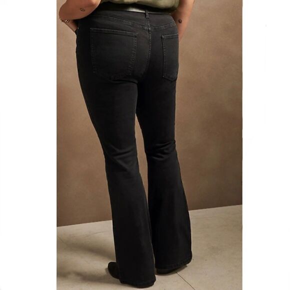 SOLD NOT AVAILABLE!! BANANA REPUBLIC High-Rise Bootcut Jean, Black, Size 18 - Picture 2 of 10